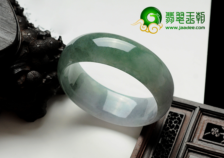 糯冰种晴水缅甸翡翠手镯（58mm）
