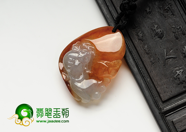 冰种红黄翡缅甸翡翠年年有余挂件