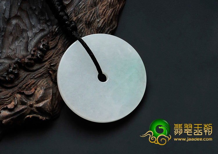 糯冰种飘翠缅甸翡翠平安扣挂件
