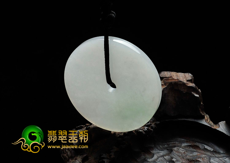 糯冰种飘翠缅甸翡翠平安扣挂件