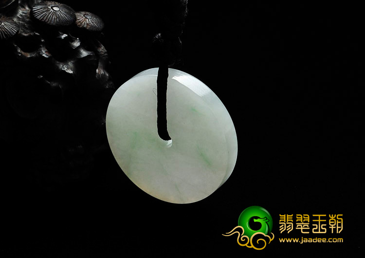 糯冰种飘翠缅甸翡翠平安扣挂件