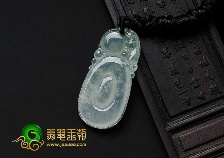 冰种晴水缅甸翡翠有求必应挂件