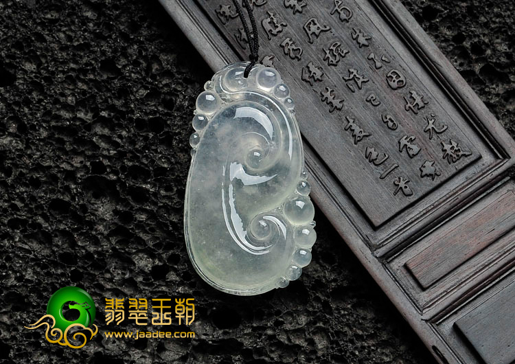 冰种淡晴水缅甸翡翠如意寿挂件