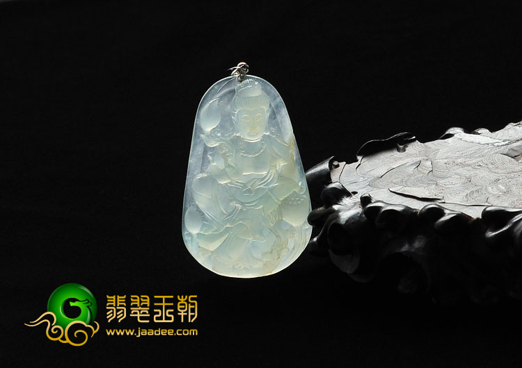冰玻种淡晴水缅甸翡翠莲花观音挂件
