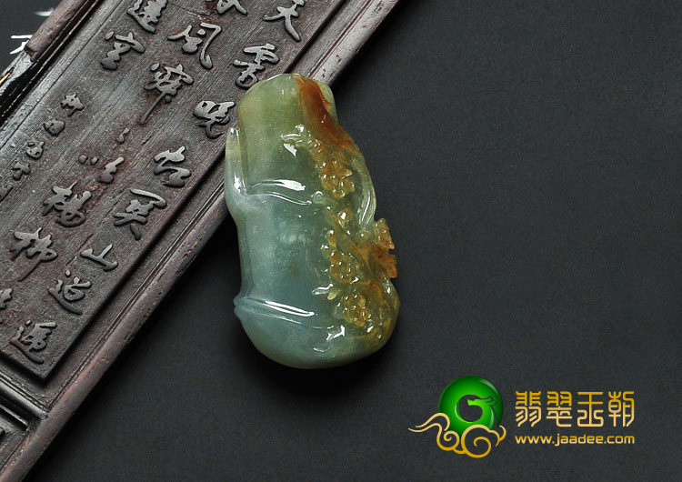 糯冰种晴水褐红翡缅甸翡翠节节高挂件