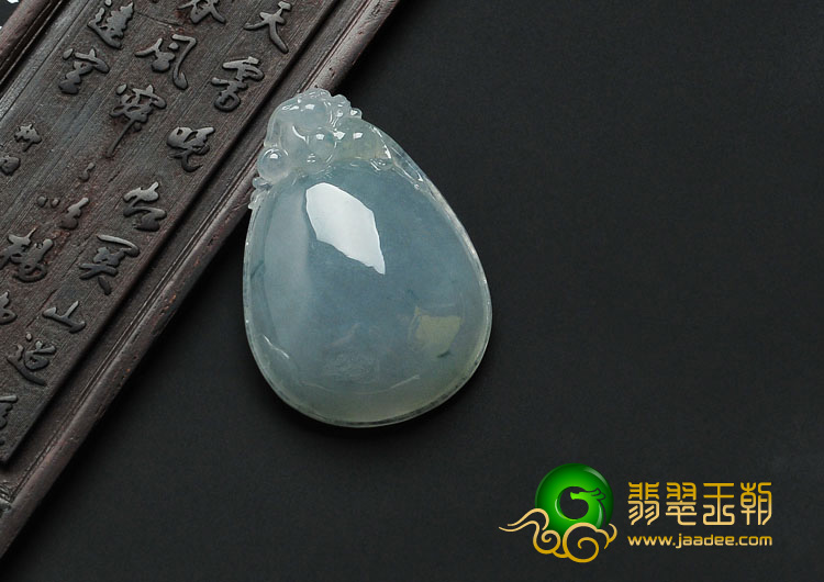 糯冰种紫罗兰略飘花缅甸翡翠有求必应挂件
