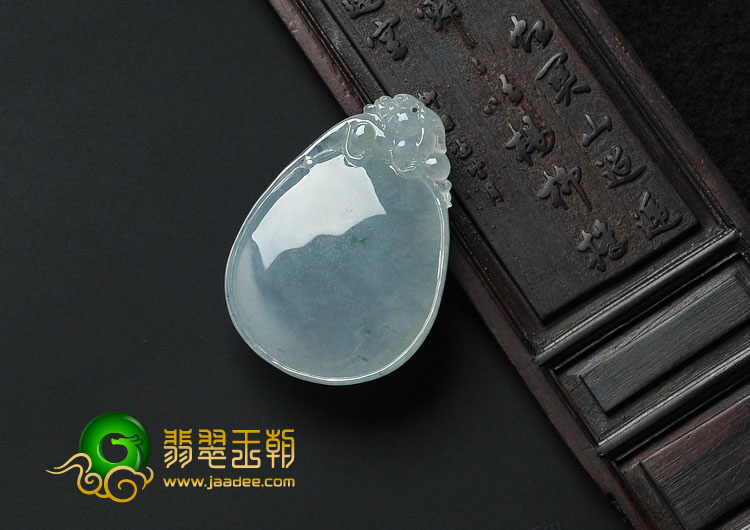 糯冰种紫罗兰略飘花缅甸翡翠有求必应挂件