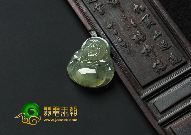 冰种淡黄翡飘花缅甸翡翠玉佛挂件