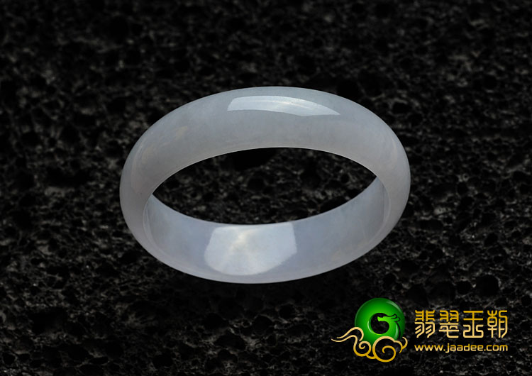 糯冰种淡紫罗兰缅甸翡翠贵妃镯（51.4mm-45.9mm）