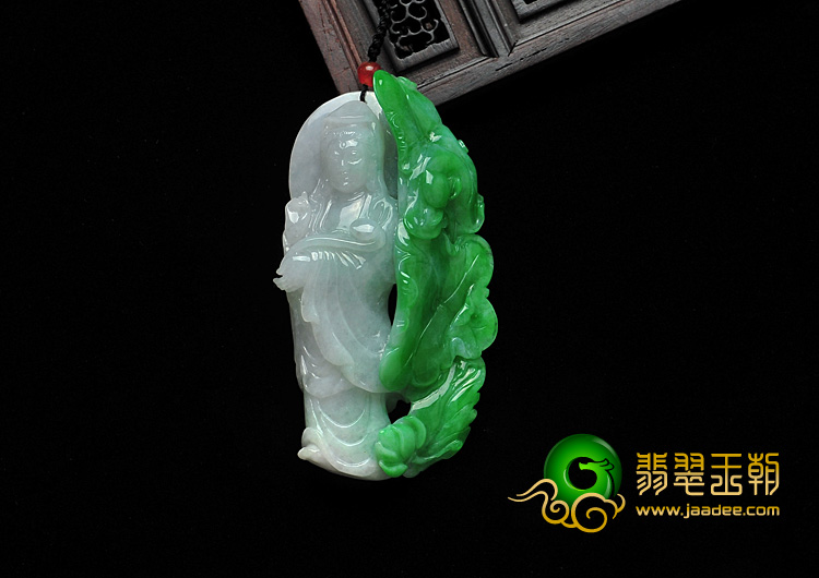 糯冰种阳绿缅甸翡翠依莲观音挂件