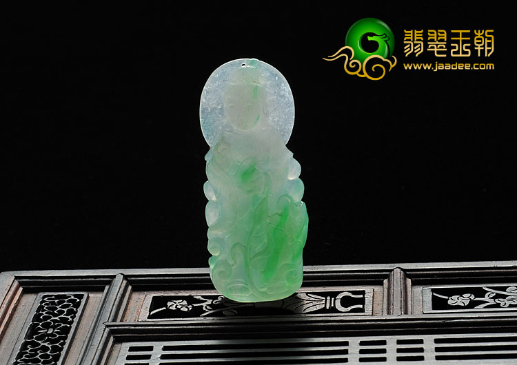 冰种飘翠缅甸翡翠站观音挂件