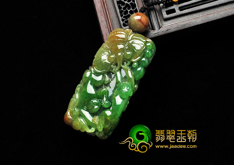 糯冰种黄加绿缅甸翡翠封侯聚宝挂件