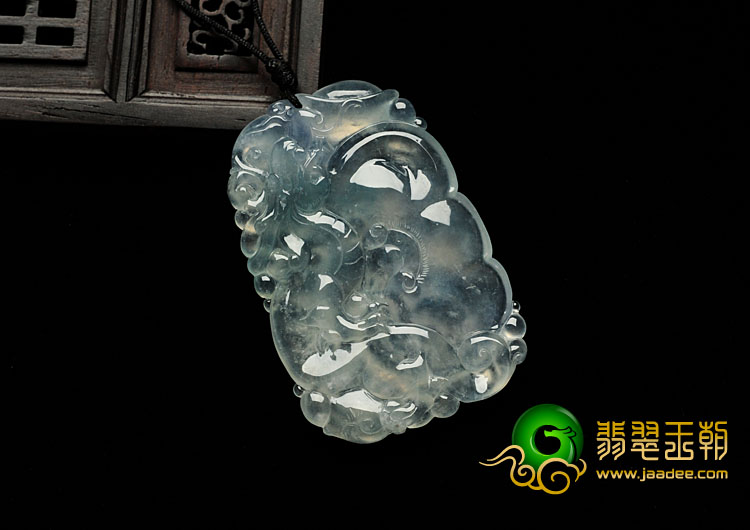冰玻种晴水缅甸翡翠龙行如意挂件