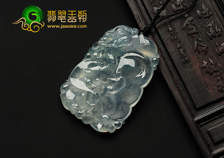 冰玻种晴水缅甸翡翠龙行如意挂件