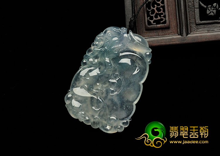 冰玻种晴水缅甸翡翠龙行如意挂件