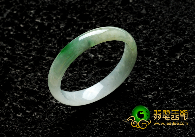冰种飘翠缅甸翡翠手镯（59.2mm）