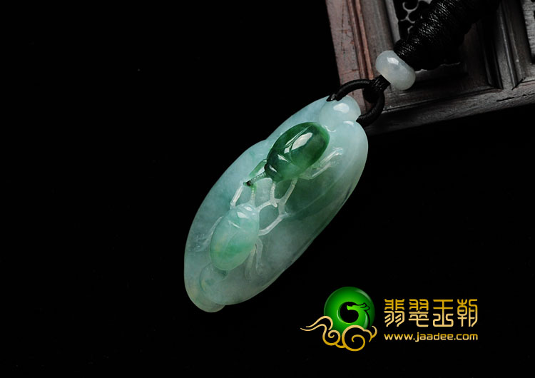 冰种飘翠缅甸翡翠富甲天下挂件