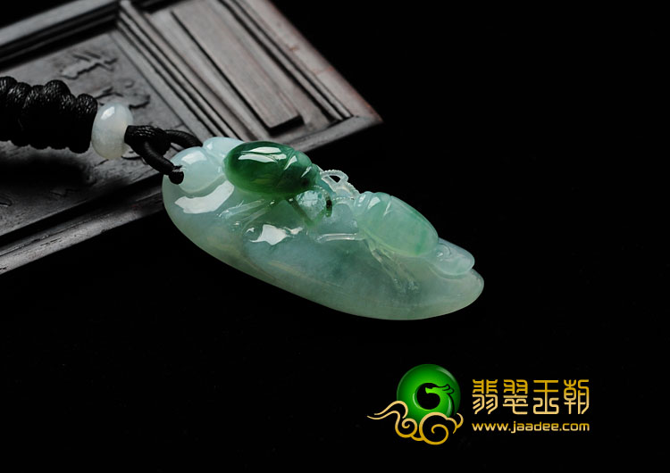 冰种飘翠缅甸翡翠富甲天下挂件