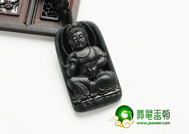 玻璃种墨翠缅甸翡翠观音挂件