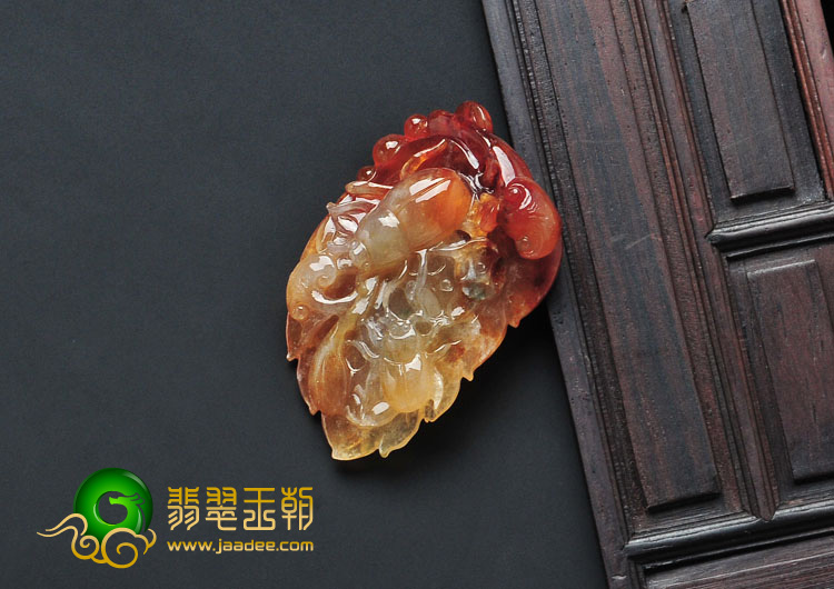 冰种红黄翡缅甸翡翠富甲天下挂件