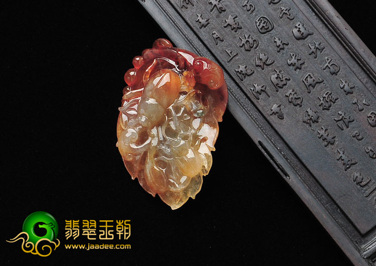冰种红黄翡缅甸翡翠富甲天下挂件