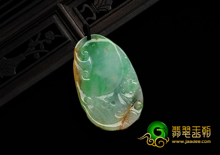 糯冰种黄加绿缅甸翡翠龙行如意挂件