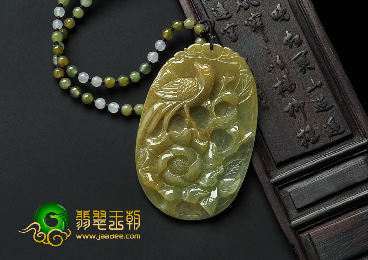 糯冰种褐黄翡缅甸翡翠富贵花开挂件