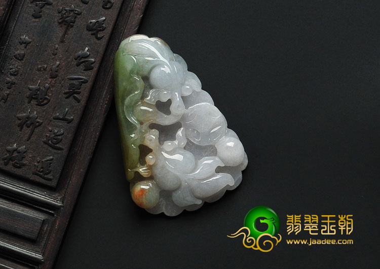 糯冰种三彩缅甸翡翠金玉满堂挂件