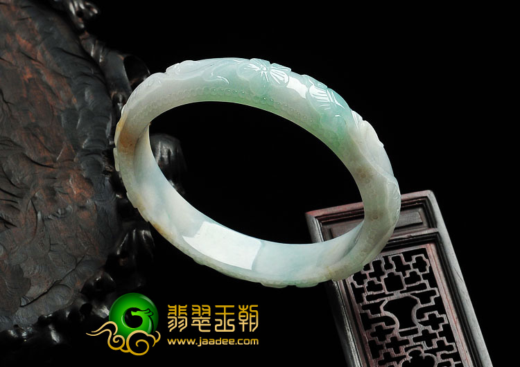 糯冰种晴水黄翡缅甸翡翠雕花臂镯（74mm）
