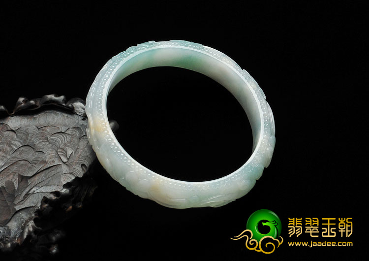 糯冰种晴水黄翡缅甸翡翠雕花臂镯（74mm）