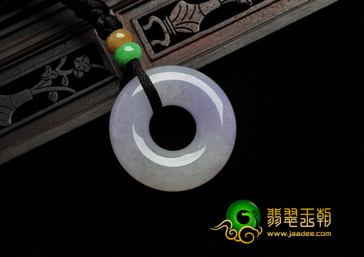 糯冰种春带彩缅甸翡翠平安扣挂件