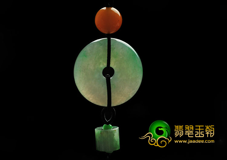 冰种绿晴水翠色缅甸翡翠平安扣