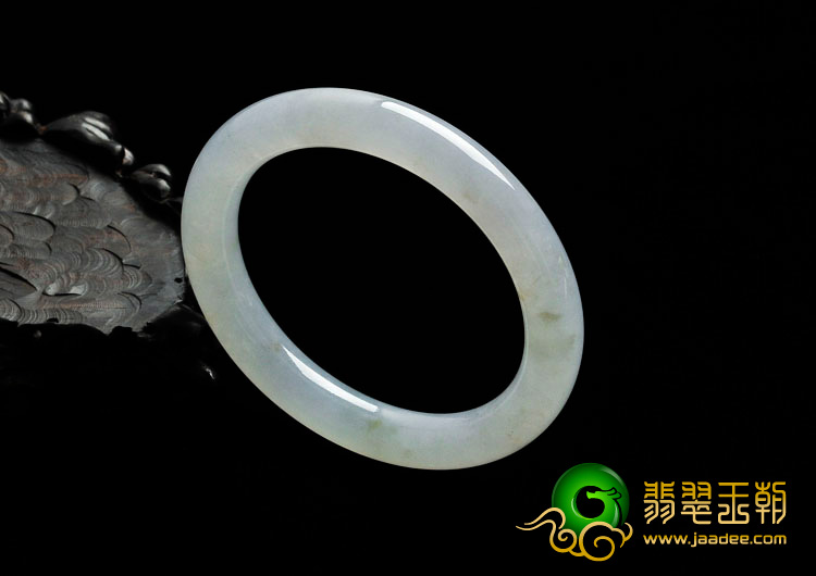 糯冰种晴水缅甸翡翠圆条手镯（58.2mm）