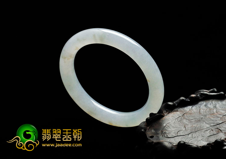 糯冰种晴水缅甸翡翠圆条手镯（58.2mm）
