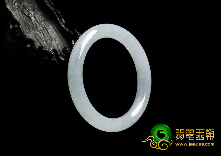 糯冰种晴水缅甸翡翠圆条手镯（58.2mm）