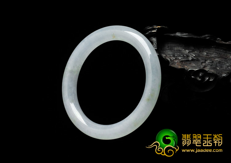 糯冰种晴水缅甸翡翠圆条手镯（58.2mm）