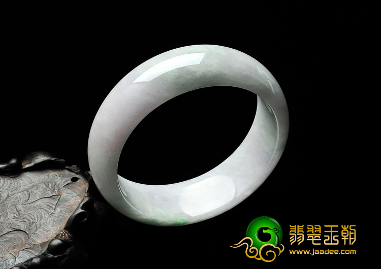 细糯种春带彩缅甸翡翠手镯（57mm）