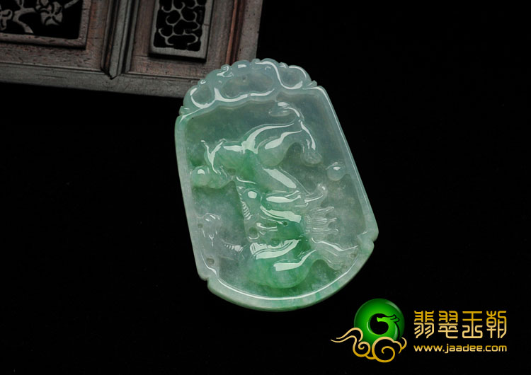 (超值推荐)糯冰种翠色缅甸翡翠如意牌挂件