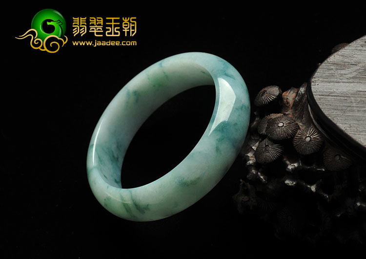 糯冰种飘花缅甸翡翠手镯（53mm）