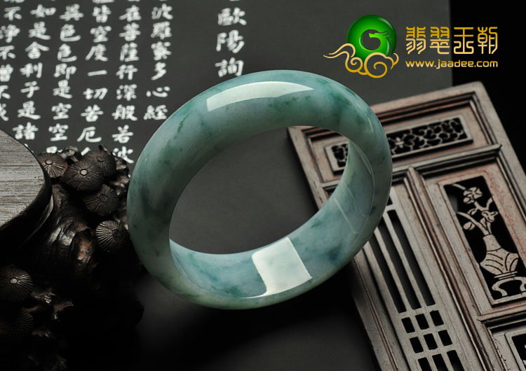 糯冰种飘花缅甸翡翠手镯（59.6mm）
