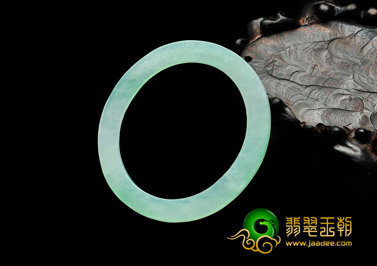 冰种绿晴水缅甸翡翠聚财环（52.2mm-48.3mm）