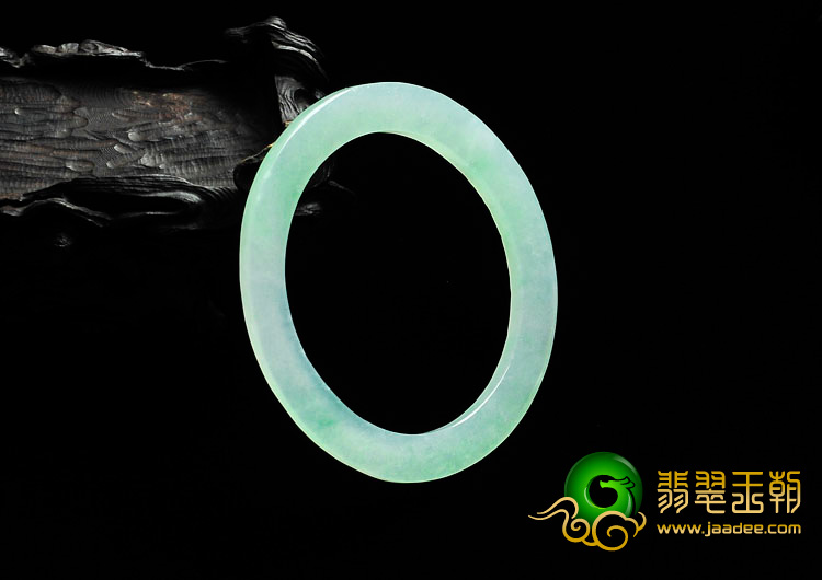 冰种绿晴水缅甸翡翠聚财环（52.2mm-48.3mm）
