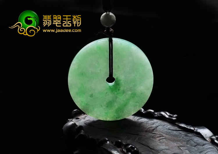 糯冰种飘翠缅甸翡翠平安扣挂件