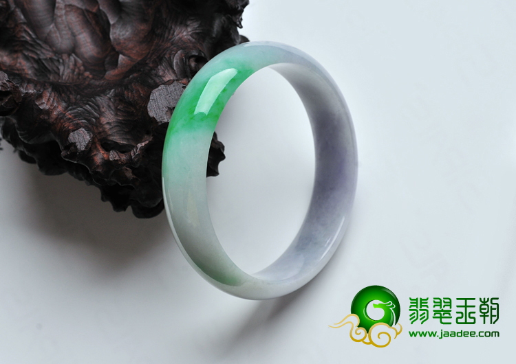 糯冰种春带彩缅甸翡翠手镯（58.7mm）
