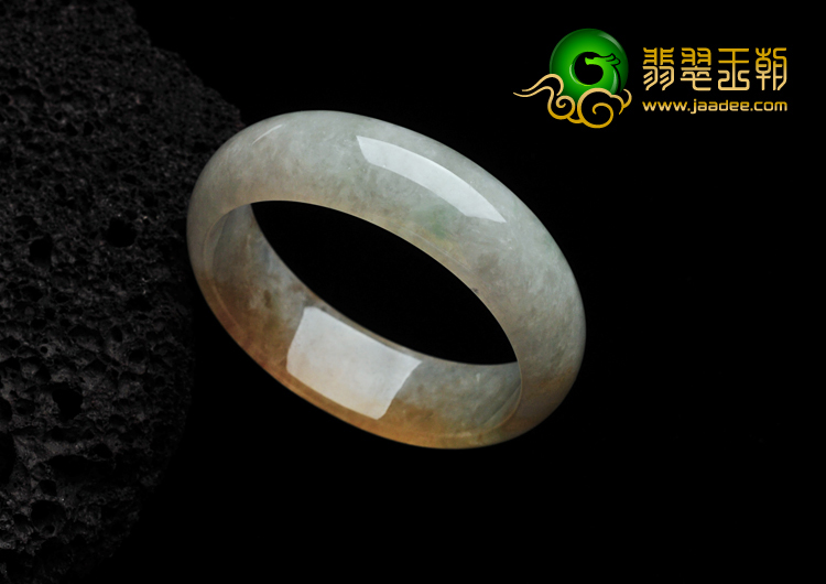 糯冰种黄翡缅甸翡翠手镯（55.4mm）