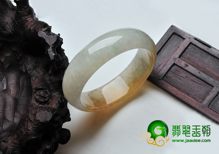糯冰种黄翡缅甸翡翠手镯（55.4mm）