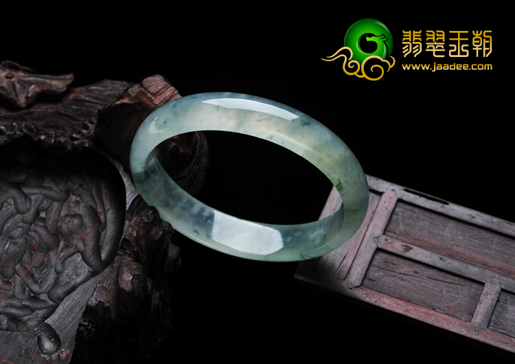 冰种飘花缅甸翡翠手镯（57.4mm）