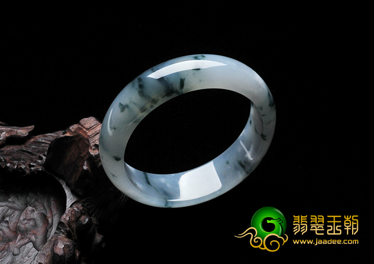 冰种飘花缅甸翡翠手镯（57.6mm）