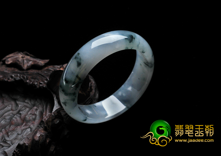 冰种飘花缅甸翡翠手镯（57.6mm）