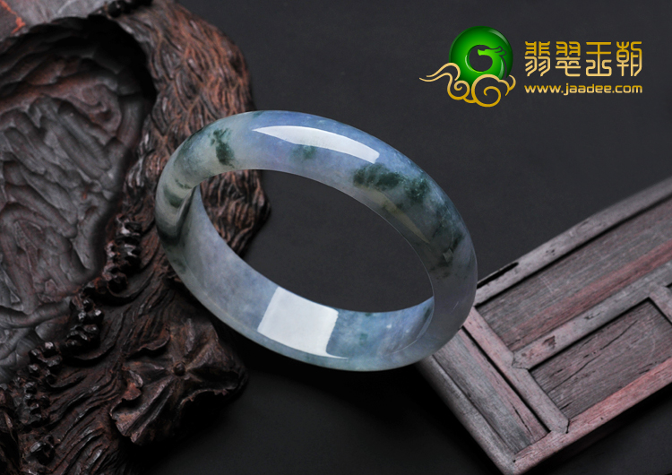 冰种紫罗兰飘花缅甸翡翠手镯（55.6mm）